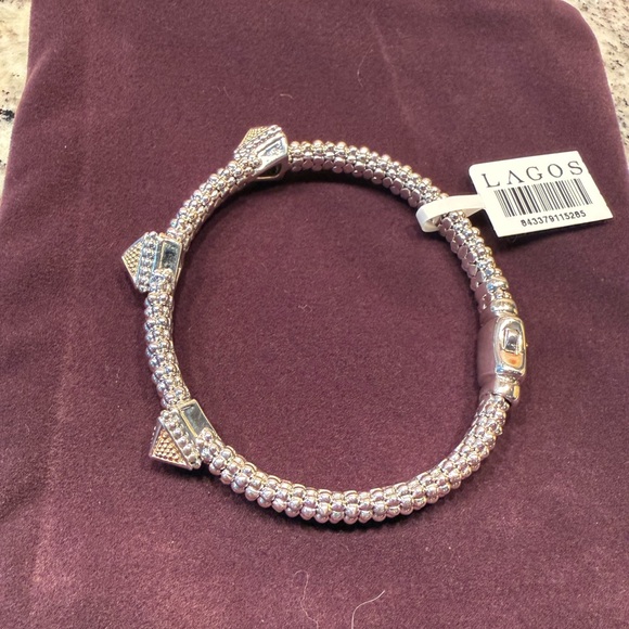 Three Station Pyramid Caviar Bracelet from Lagos | 6mm Size S+(6.5) - Picture 8 of 11